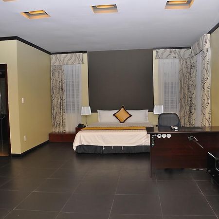 Monte Carlo Hotel Hai Phong Buitenkant foto