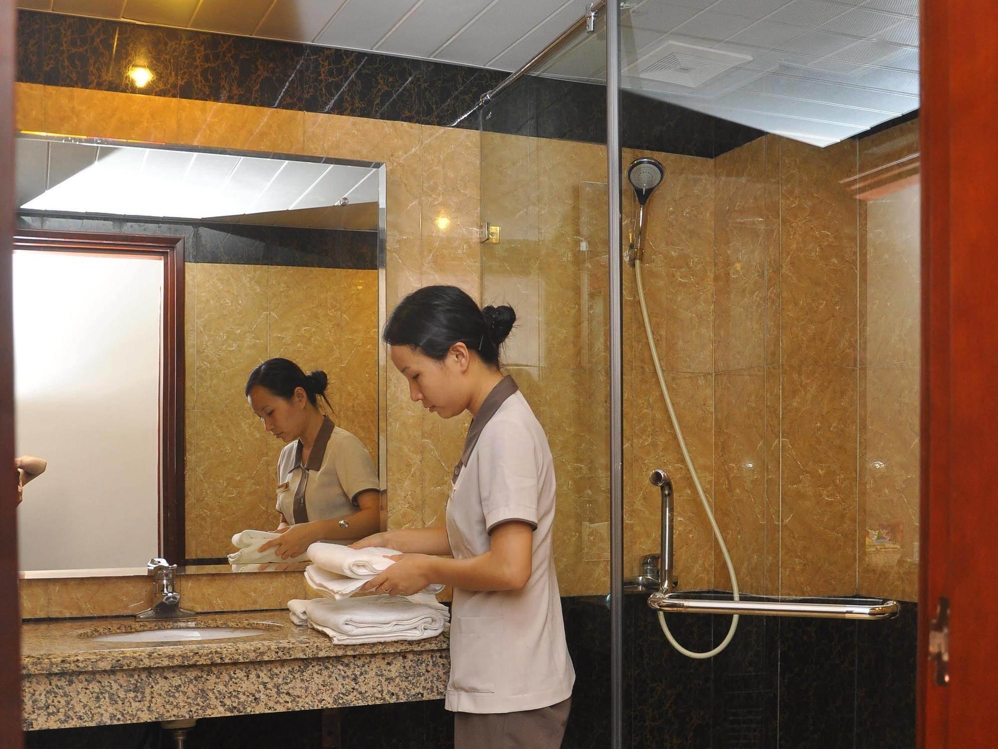 Monte Carlo Hotel Hai Phong Buitenkant foto